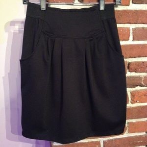 Ponte skirt with pockets